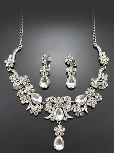 مدل سرویس طلا ،مدل طلا و جواهر  ،طلا و جواهرات شیک،تصاویر طلا و جواهرات،دنیای مد