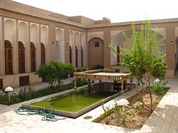 خانه نواب وکیل یزد،نواب وکیل یزد،خانه های سنتی