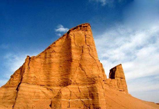 شهر کلوخی،بزرگ‌ترین شهر کلوخی،کرمان،کوه‌های مریخی،گردشگری کرمان،مکانهای تاریخی ایران