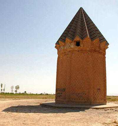 برج های تاریخی ایران،برج،برج طغرل،برجهای دوگانه خرقان،برج قابوس،برج مهماندوست،مناطق تاریخی ایران