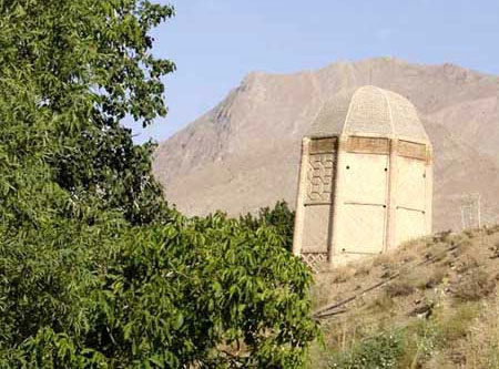 برج های تاریخی ایران،برج،برج طغرل،برجهای دوگانه خرقان،برج قابوس،برج مهماندوست،مناطق تاریخی ایران
