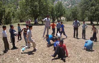 بازی محلی والیبال کتکی،بازی والیبال کتکی،بازی محلی