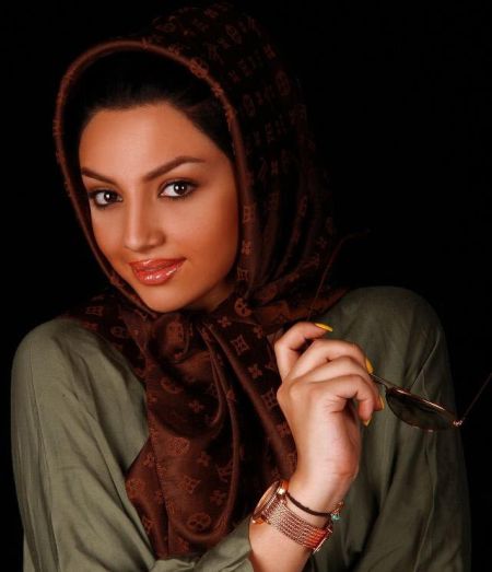 مهسا کامیابی, مهسا کامیابی و همسرش, سن مهسا کامیابی, تحصیلات مهسا کامیابی, فیلم های مهسا کامیابی, مهسا کامیابی در رسوایی, مهسا کامیابی در اخراجی 3, مهسا کامیابی در بچه های نسبتا بد, بیوگرافی مهسا کامیابی, عکسهای جدید مهسا کامیابی, مهسا کامیابی 93, مهسا کامیابی کیست, مهسا کامیابی و ماشین گران قیمت, زندگی شخصی مهسا کامیابی