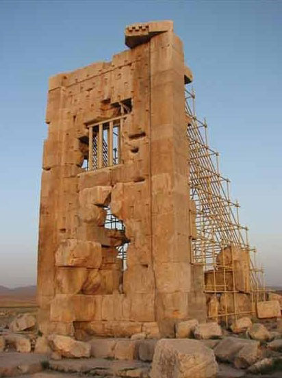 مقبره کمبوجیه,تصاویر مقبره کمبوجیه