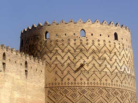 جاهای دیدنی شیراز,دیدنی های شیراز مکانهای تفریحی شهر شیراز,امامزاده شاه چراغ در شیراز