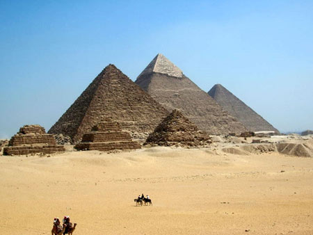 اهرام جیزه مصر,اهرام جیزه,گورستان جیزه