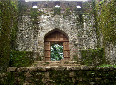 قلعه رودخان,عکس قلعه رودخان,قلعه رودخان گیلان