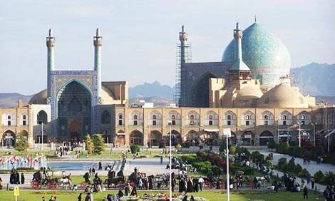 قشه میدان نقش جهان, معماری میدان نقش جهان
