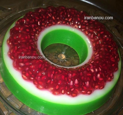 تزیین ژله با انار, تزیین ژله در لیوان, ژله به شکل انار, ژله اناری, تزیین ژله اناری ,طرز تهیه ژله اناری, ژله انار با کرم شانتی, ژله انار با دانه انار, ژله تزریقی انار, پاناکوتا با ژله انار, طرز تزیین ژله انار