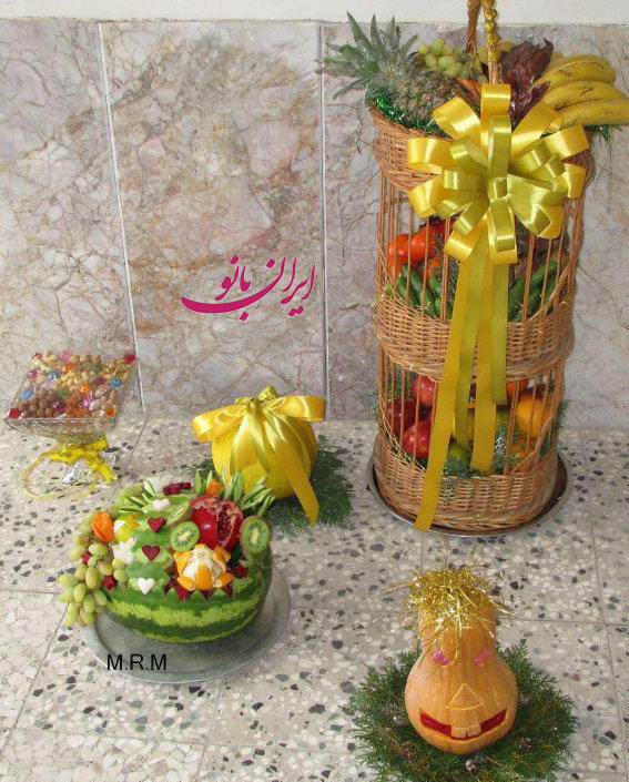 تزیین شب یلدا عروس , تزیین شب یلدا برای عروس, تزیین هندوانه شب یلدا, تزیین میوه شب یلدا, تزیین میوه شب چله عروس, تزئینات شب چله عروس, هدیه شب چله عروس, تزیین میوه شب چله ,تزیین انار شب چله