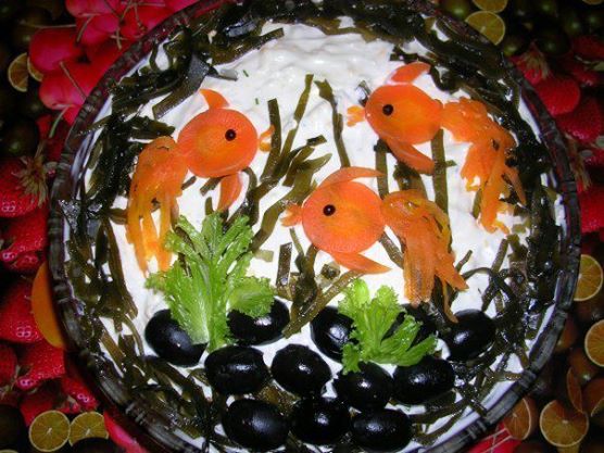 تزیین سالاد الویه, تزیین سالاد الویه به شکل ماهی, تزیین سالاد الویه به شکل هواپیما ,تزیین سالاد الویه به شکل زنبور, تزیین سالاد الویه به شکل دندون ,تزیین سالاد الویه برای تولد , تزیین سالاد الویه برای جشن تولد, تزیین سالاد الویه به شکل جوجه تیغی ,تزیین سالاد الویه به شکل کیک, تزیین سالاد الویه با نان تست ,تزیین انواع سالاد الویه ,تزیین ساده سالاد الویه, تزیین ساندویچ سالاد الویه, تزیین زیبای سالاد الویه