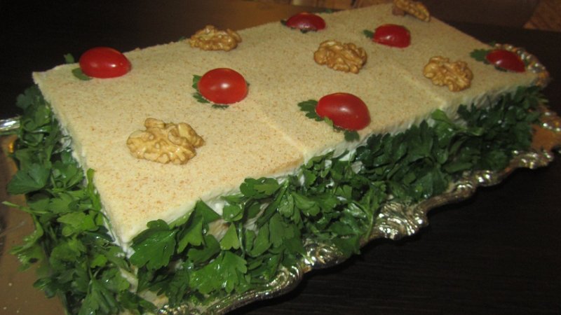 کیک مرغ و بادمجان