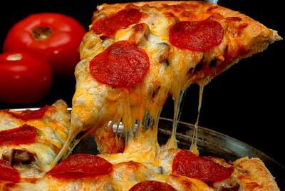 پیتزا پپرونی ,طرز تهیه پیتزا پپرونی 