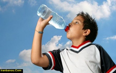 فواید نوشیدن آب در طب سنتی خوردن آب ناشتا برای لاغری