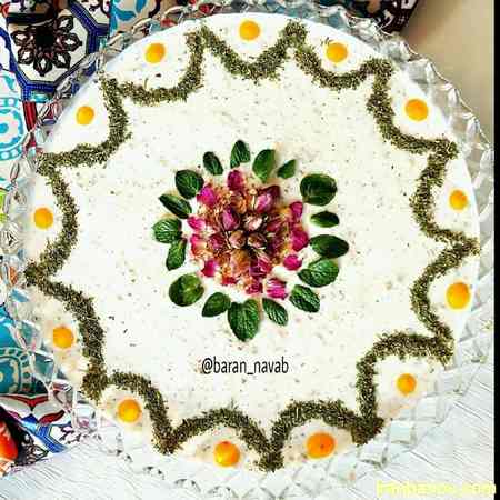 طرز تهیه ماست با کشمش