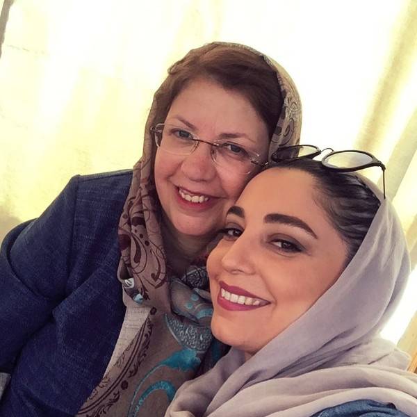 شیرین صمدی و مادرش