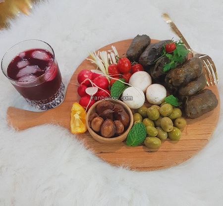  دلمه برگ مو با رب گوجه