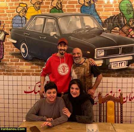 بهرام افشاری در کنار ریما رامین فر و خانواده اش پدر و مادر بهرام افشاری