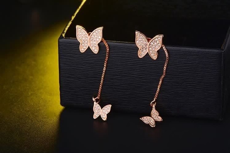 گوشواره طلای بخیه ای